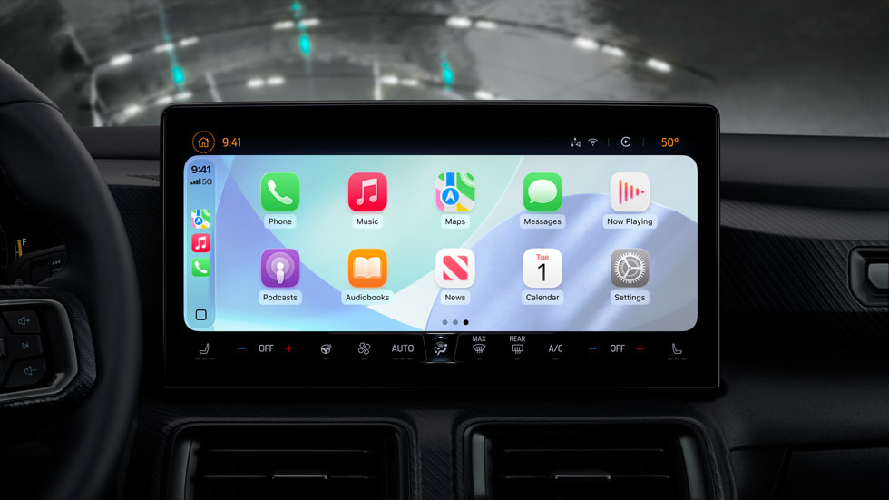 Apple-WWDC25-iOS-26-CarPlay-Light-mode-250609_big.jpg.large.jpg